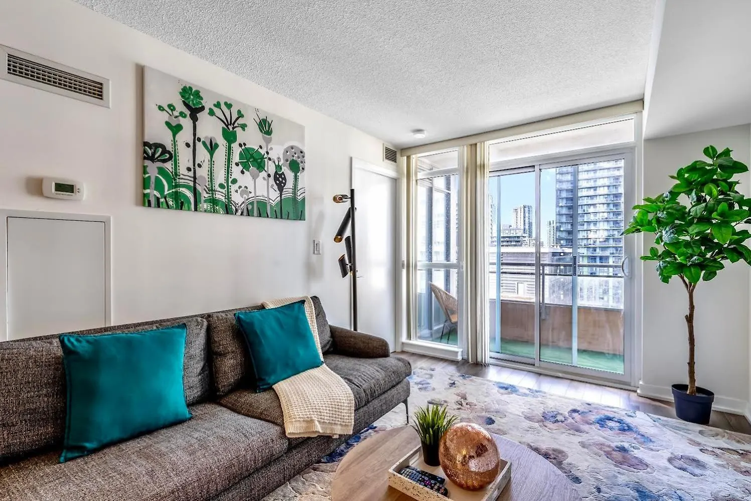 Cozy Condo Downtown Toronto 0*,