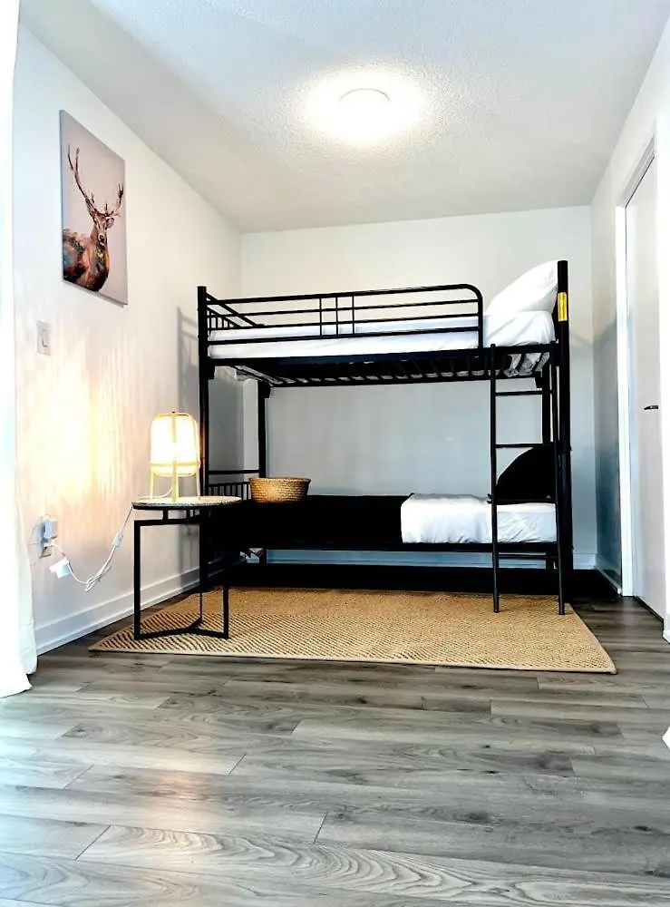 Cozy Condo Downtown Toronto Apartment