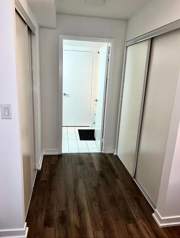 Cozy Condo Downtown Toronto